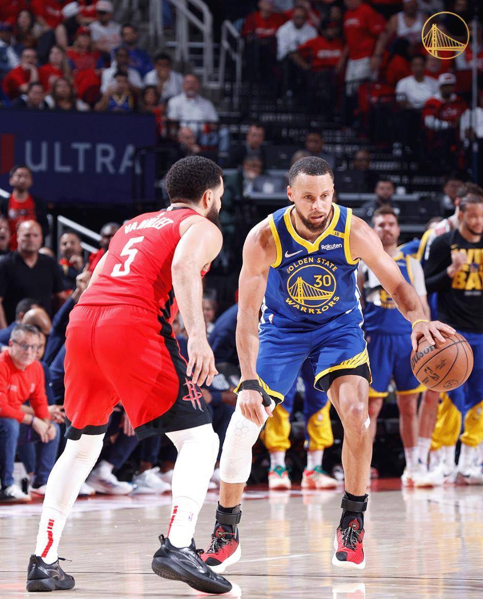 IM电竞最新下载安卓版-库里连续七场比赛得分超过出色防守，巴塞罗那不断突破！